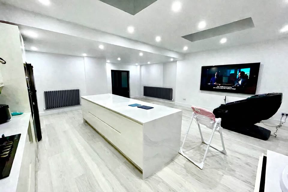 Double bedroom in South dublin - Dunlaoghaire - from 1st June.