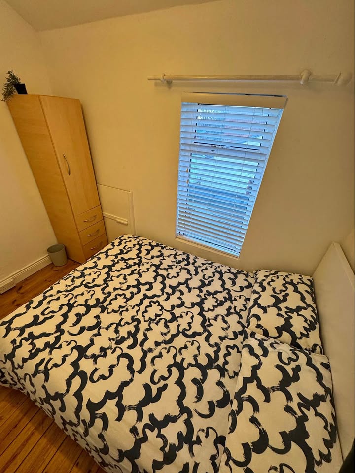 Single Room Dublin 8