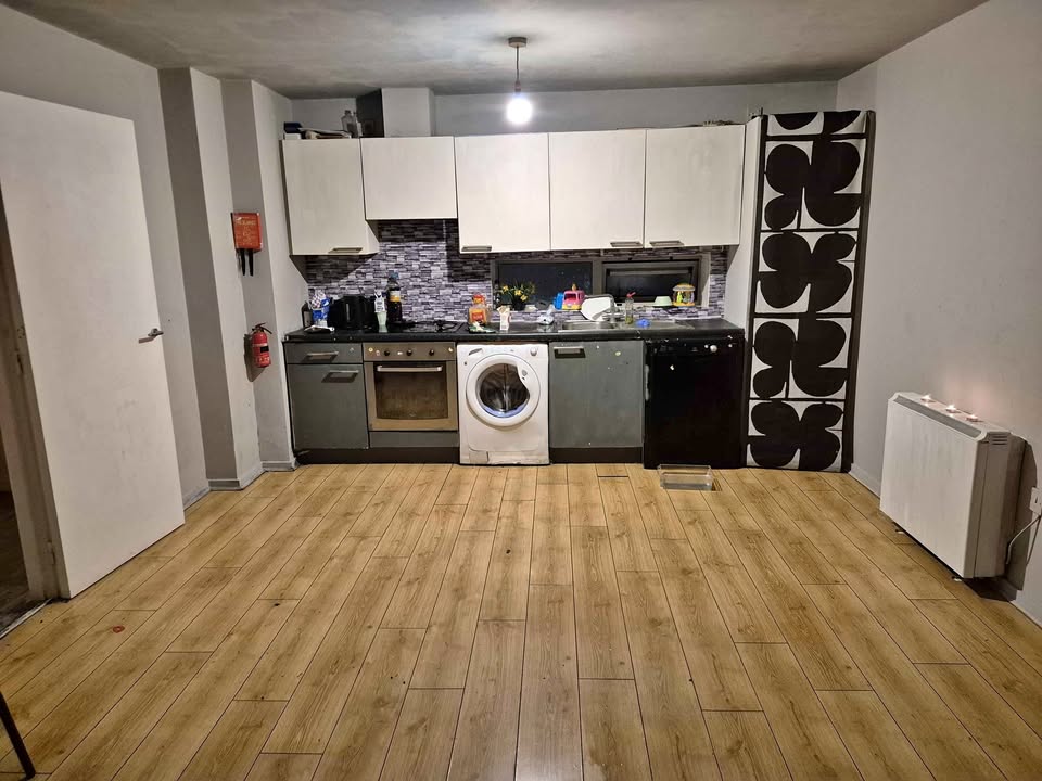 2 bedroom apartment for 2 months
