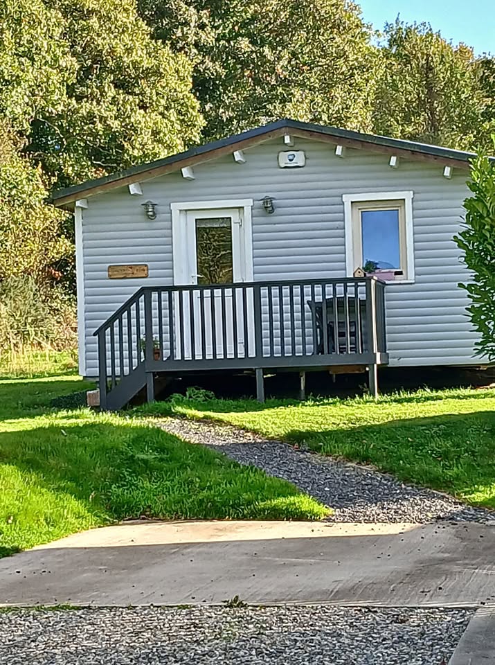 1 bed log cabin to rent