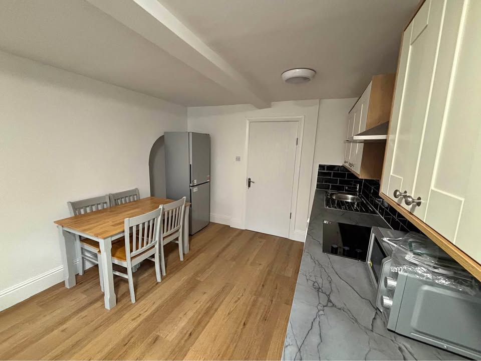 Triple Room to Rent