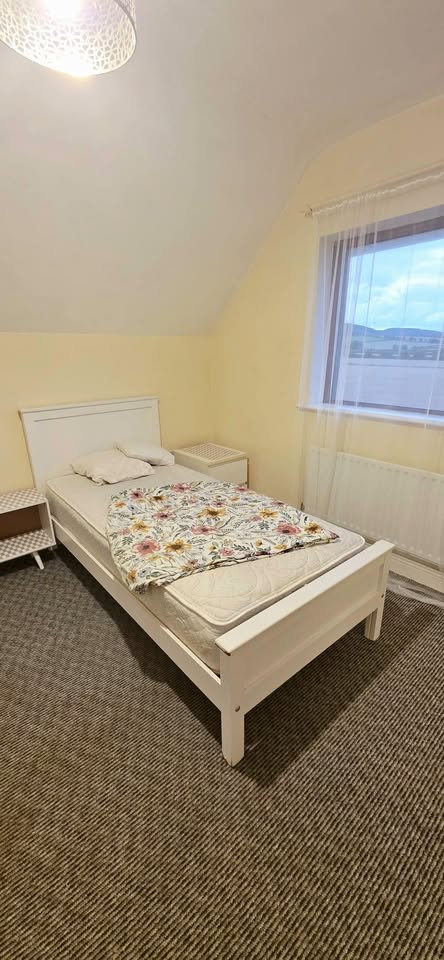 Single Room for rent in Ferns / 550 per month READ PLEASE