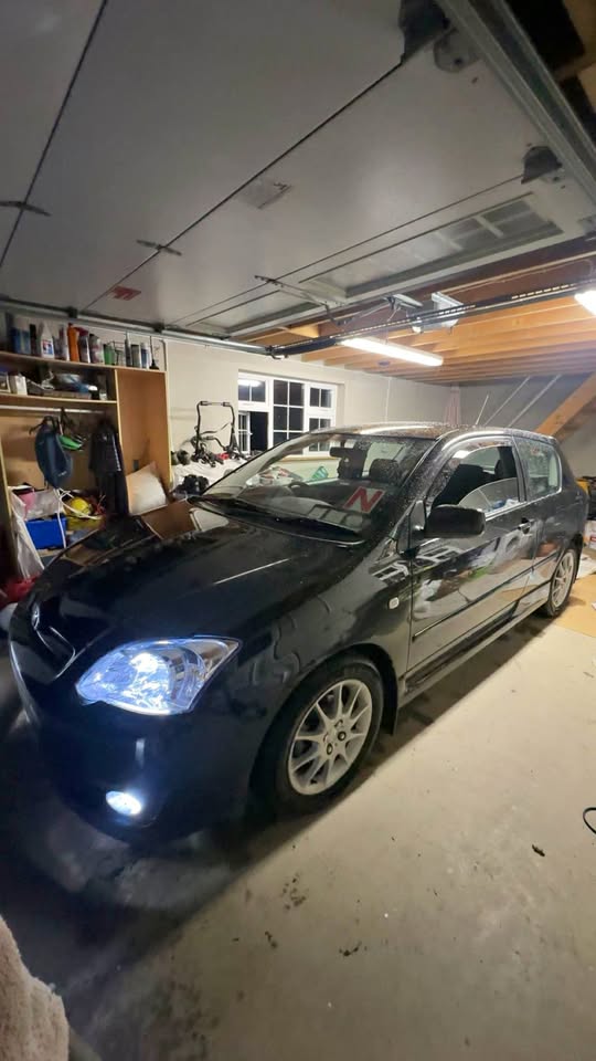 Toyota corolla e12