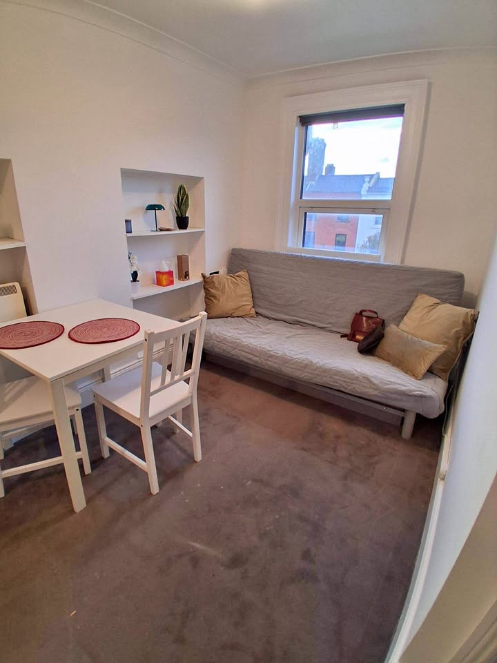 FOR RENT – 1-Bedroom Apartment for Couples in DUBLIN 2 (Camden Street)