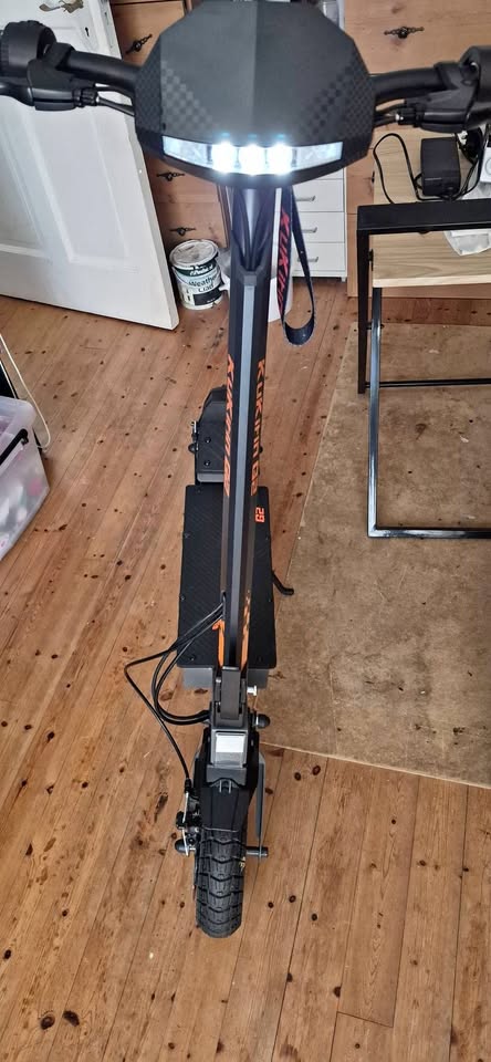 Kukiry G2 electric scooter, practically new, total mileage is 82 kilometers, purchased in a store in