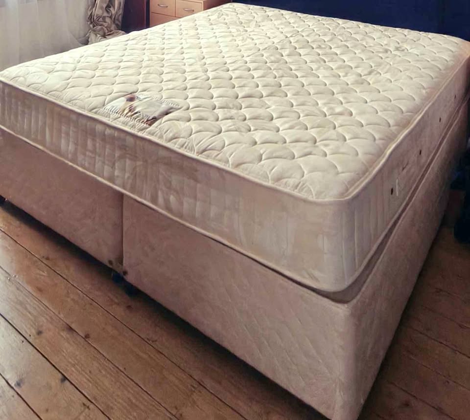 Bed & Matress (Super King)