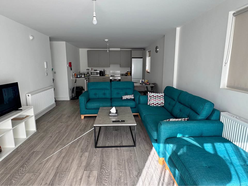 Double Room To Rent. Available 22 September
