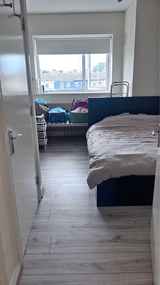 Spacious Double bed En-suite Room