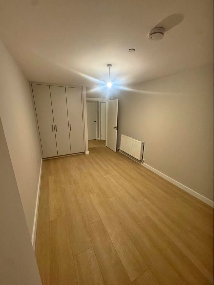 Spacious Double Room for Rent - CITYWEST/ Dublin 24