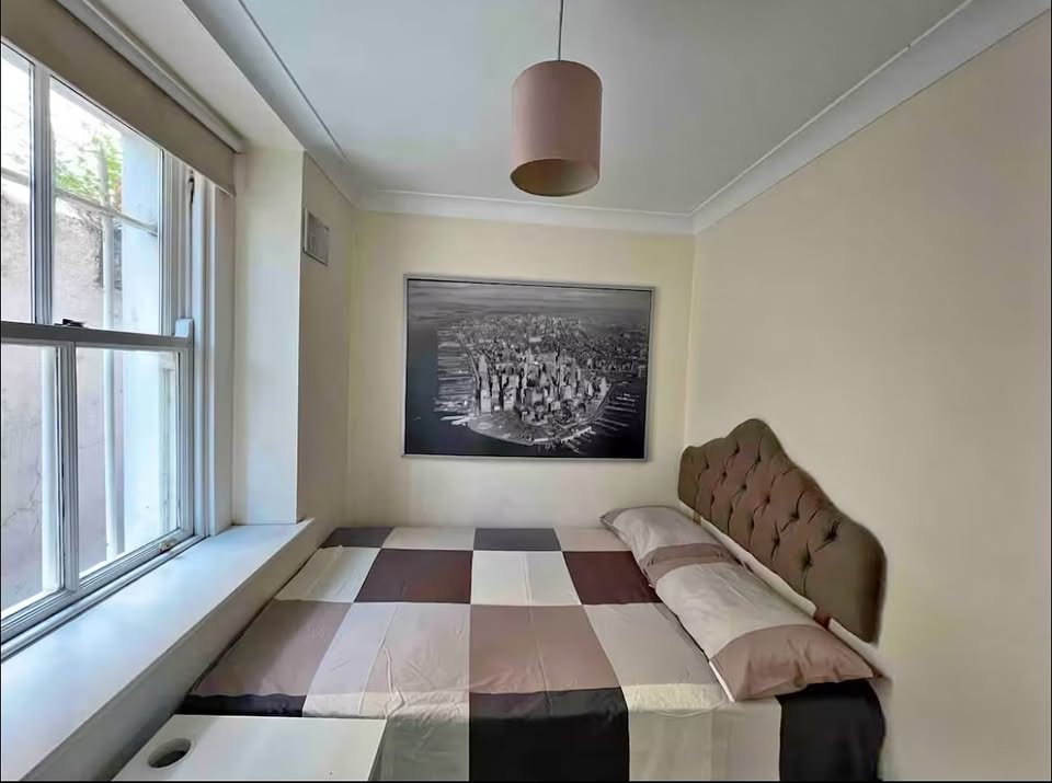 1 Bed 1 Bath Room only