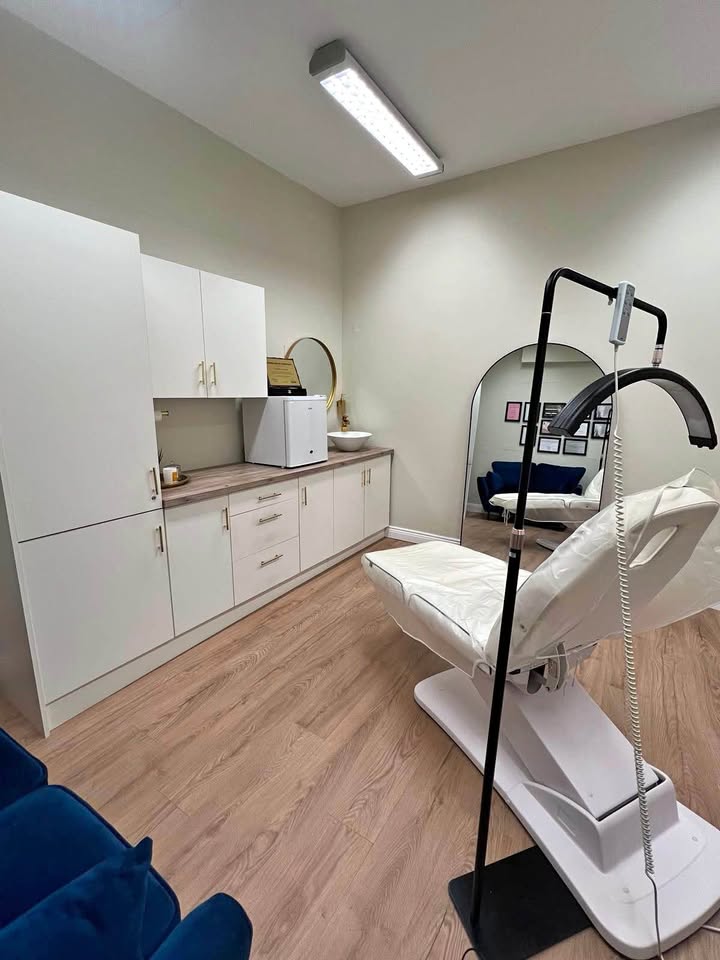 Large Treatment Room to Rent Part Time