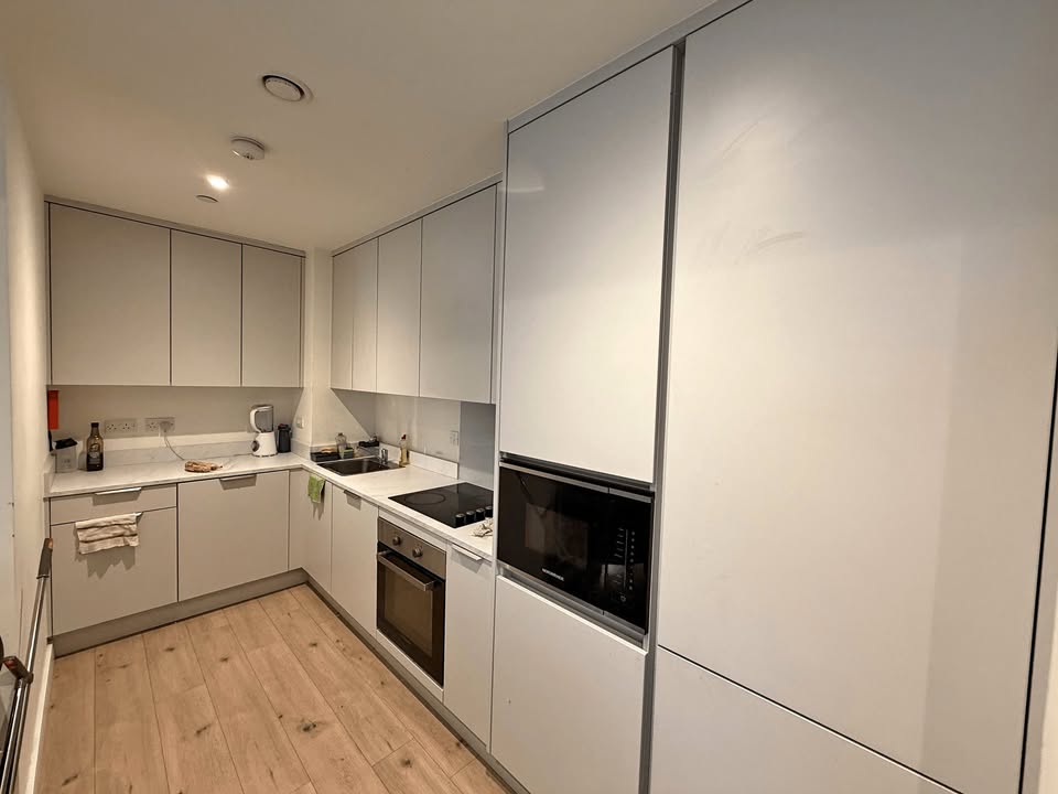 3 Beds 2 Baths Room only