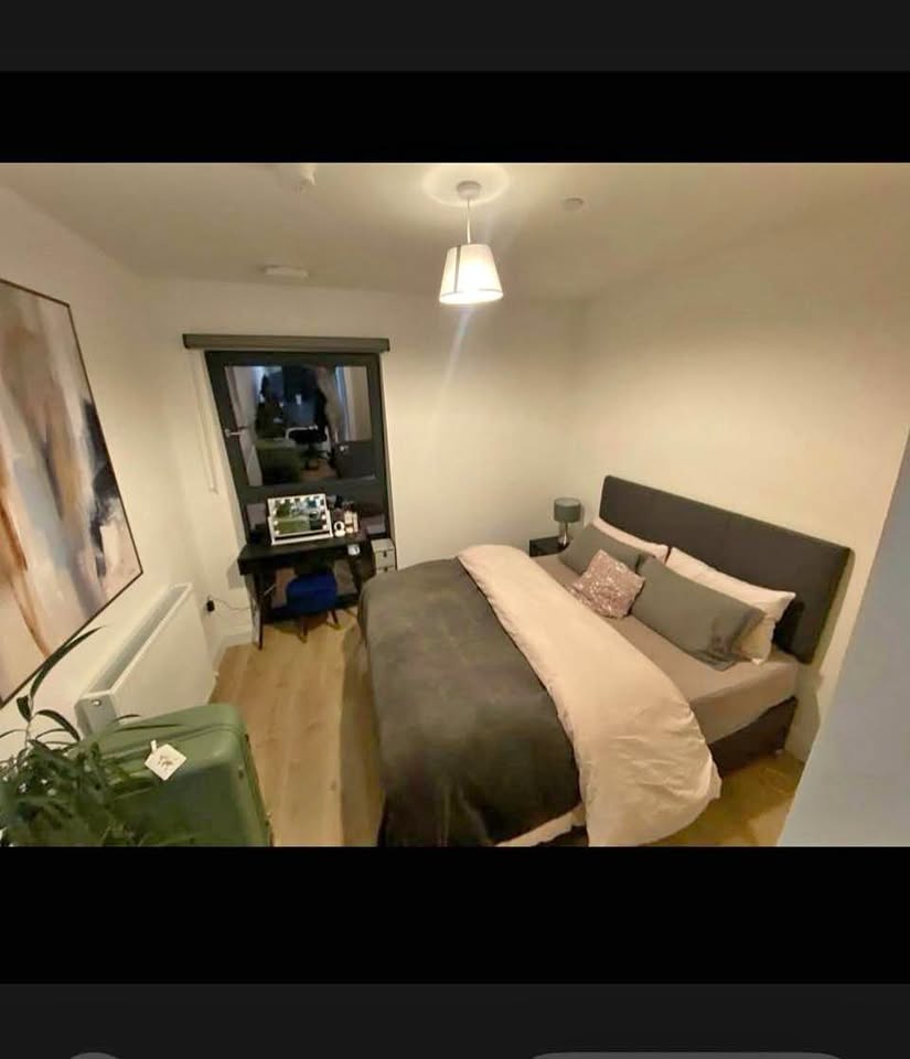 Room with privacy bathroom