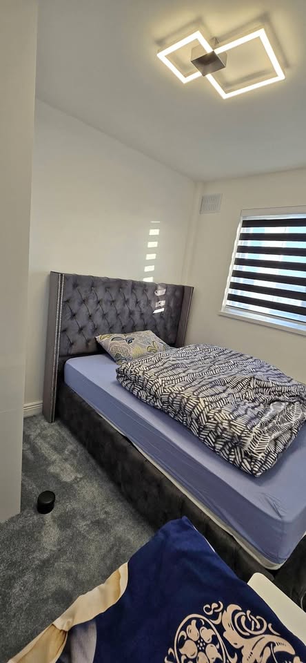 Room for rent Dublin 11 available now safe & quiet place
