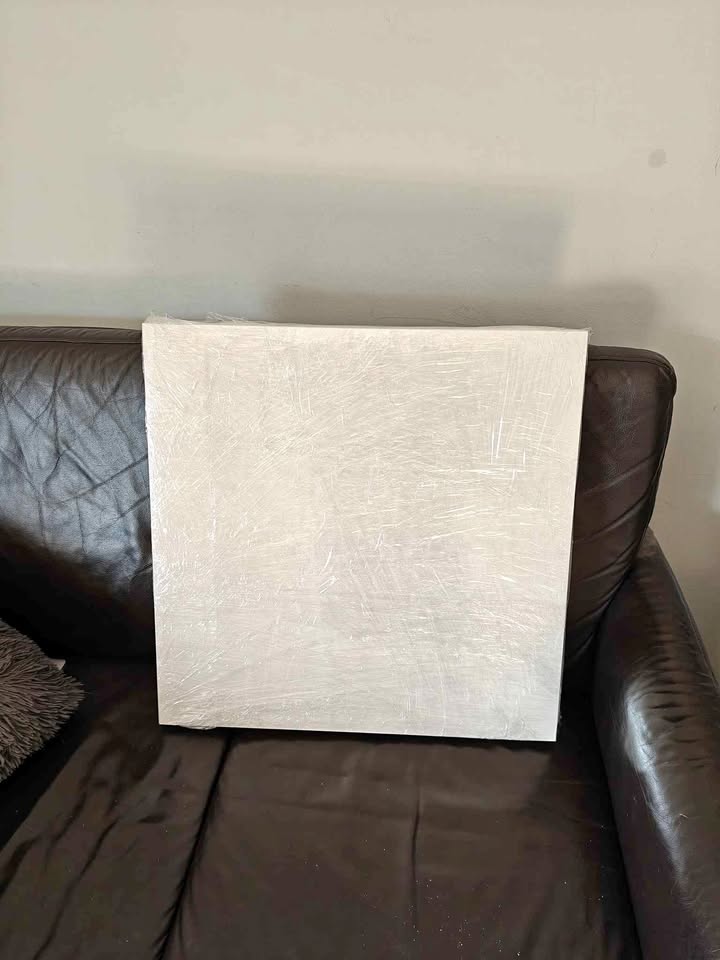 IKEA TEA TABLE/ SIDE TABLE