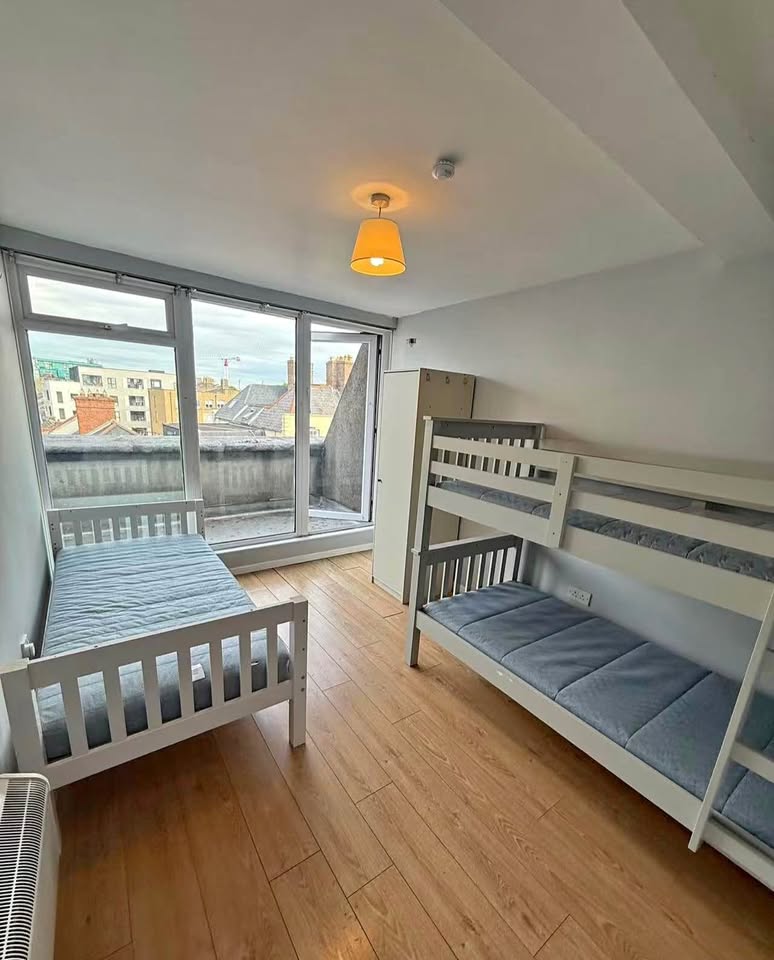One bed in triple room available for one person Dublin 1,City center