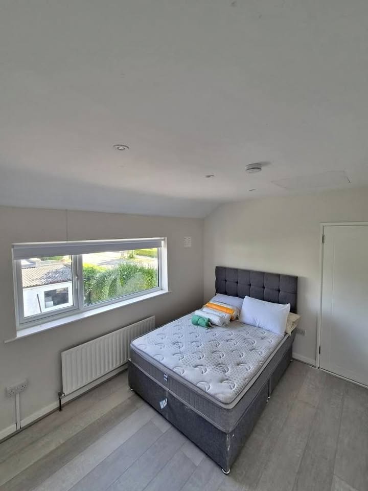 Double Room Available santry dublin 9
