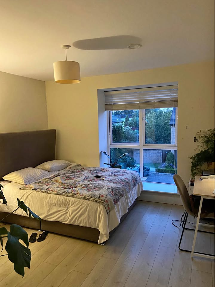 Dun Laoghaire Ensuite Available!