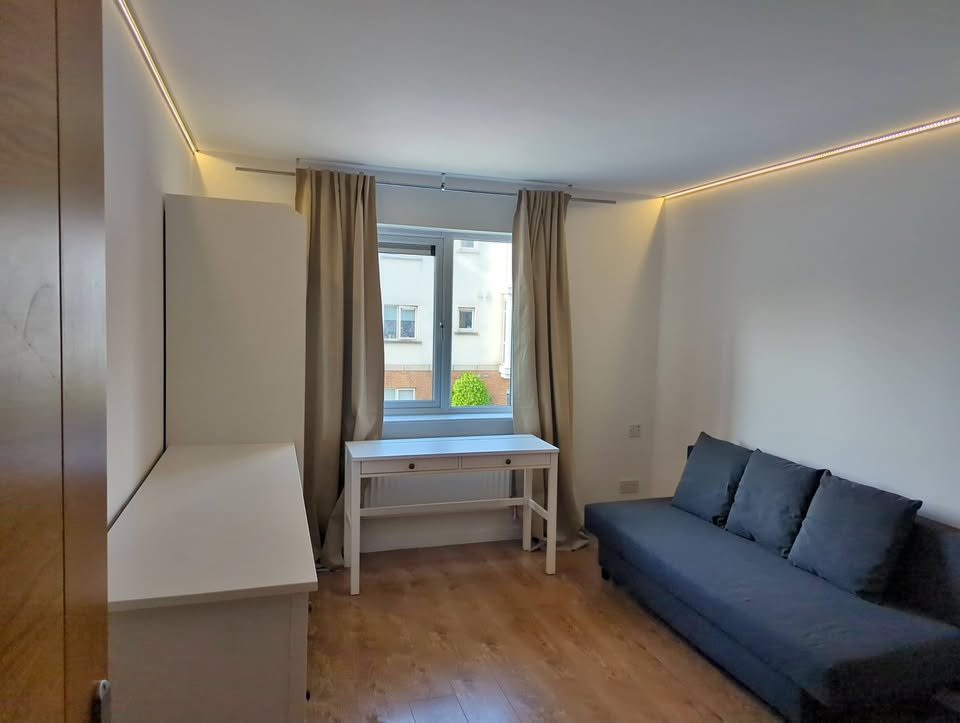 1 Bed 1 Bath Room only