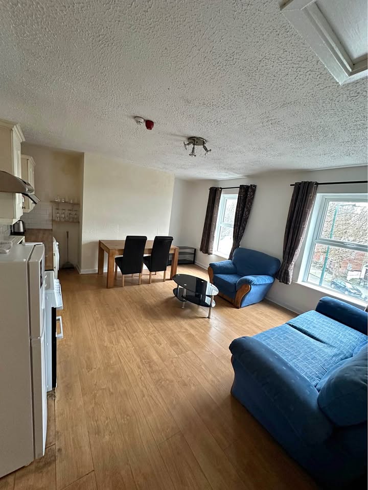 Spacious 1 Bed Apartment in D1 City Centre