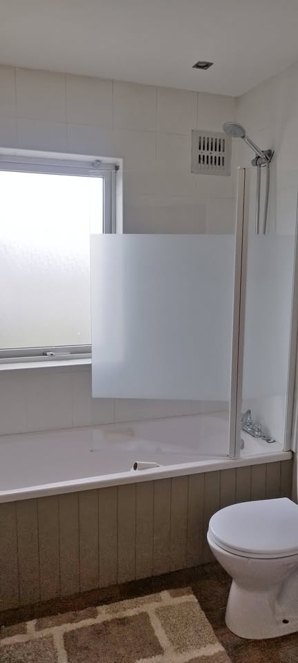 1 bed 1 bath Room only