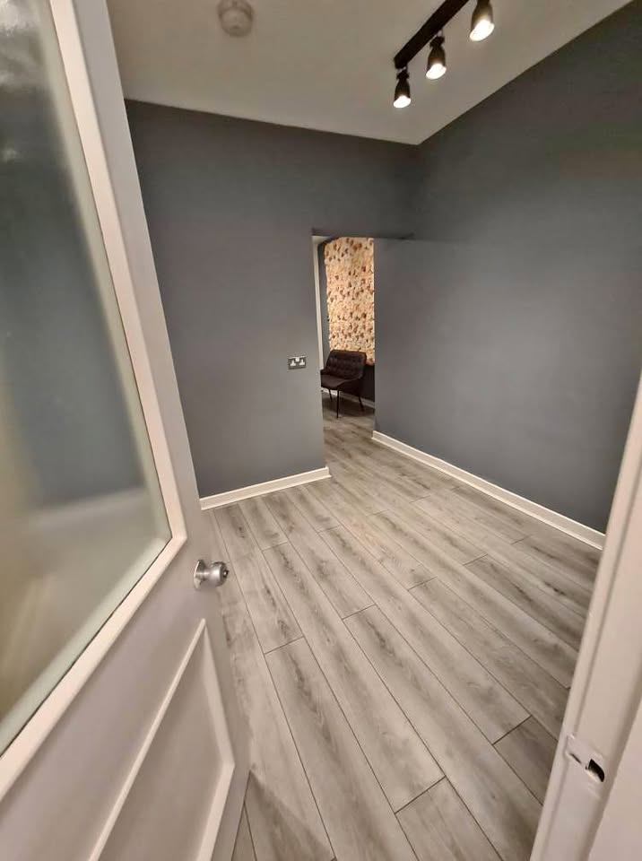 Beauty Space Rent PHIBSBOROUGH Dublin 7 Salon Room Lashes Brows Beauty Facial Laser Hair Makeup
