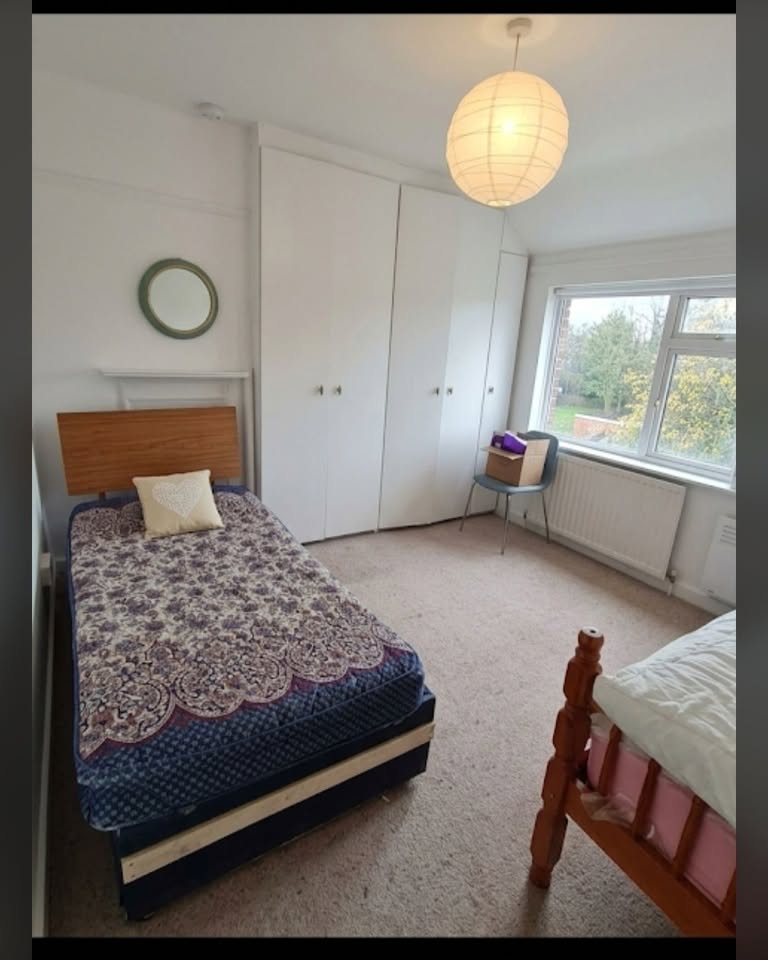 1BED AVAILABLE IN TWIN ROOM - SINGLE BED*.