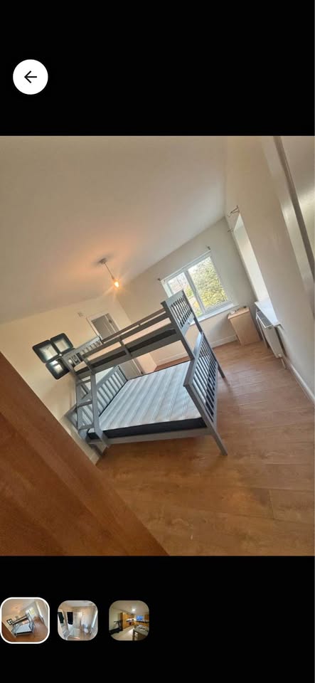 Double Room with Bathroom D13