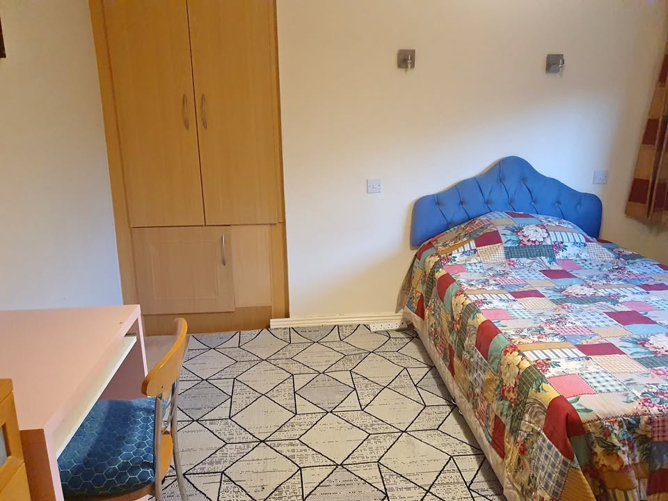 1 Bed 1 Bath Room only