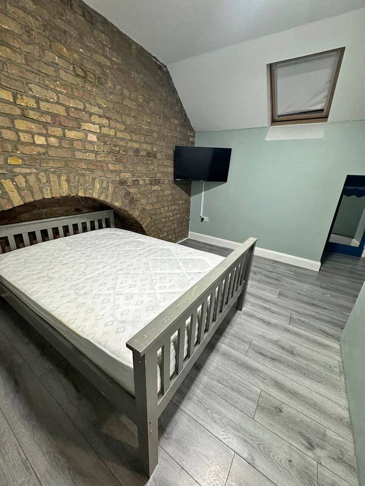 Studio for rent in rathmines