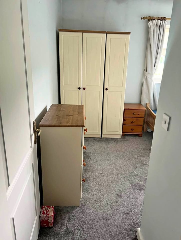 Shared room available immediately.